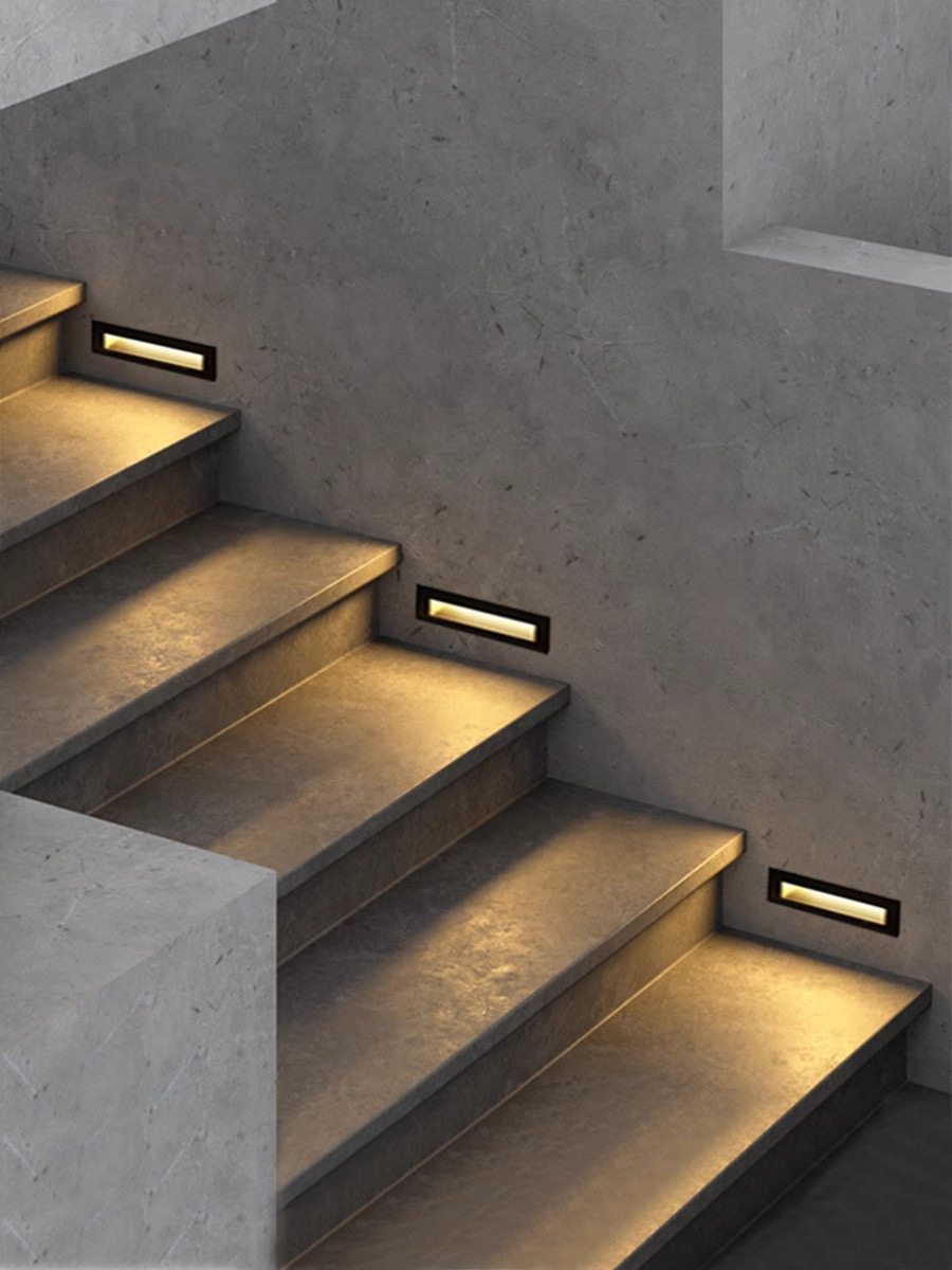 Step light